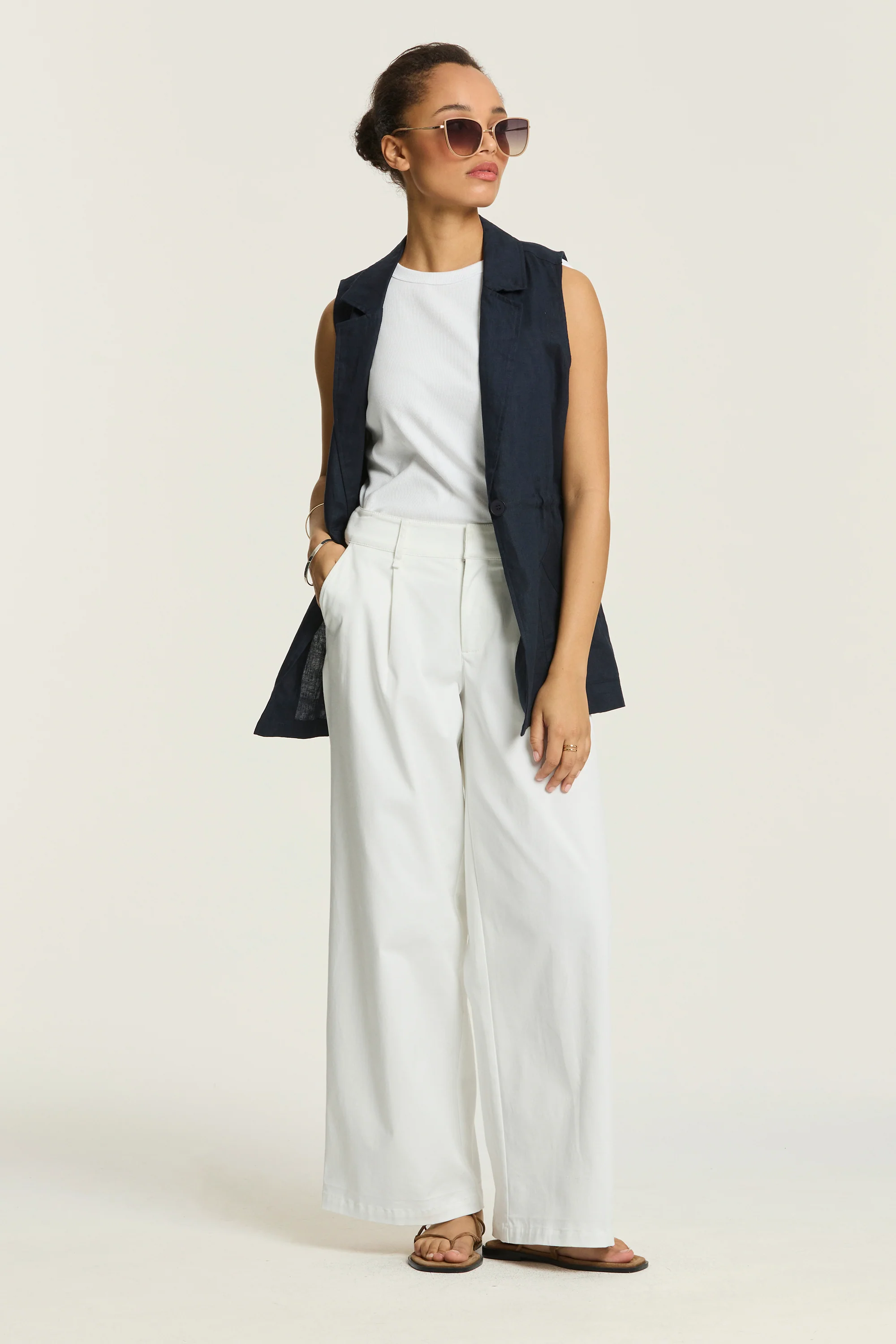 Clover Vest - Image 4