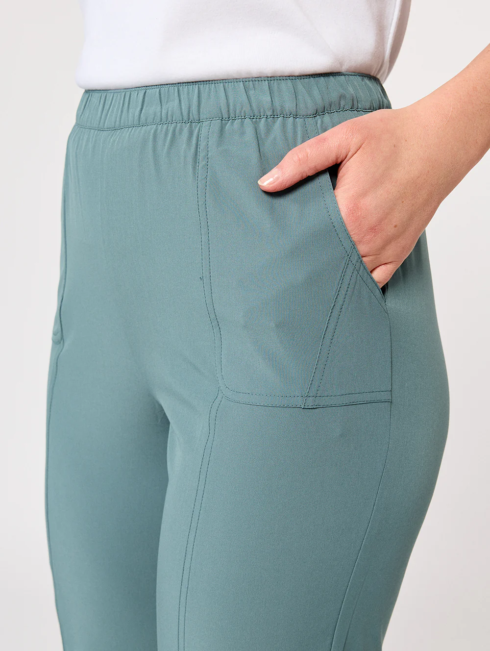 Eureka 3/4 Pant - Image 2