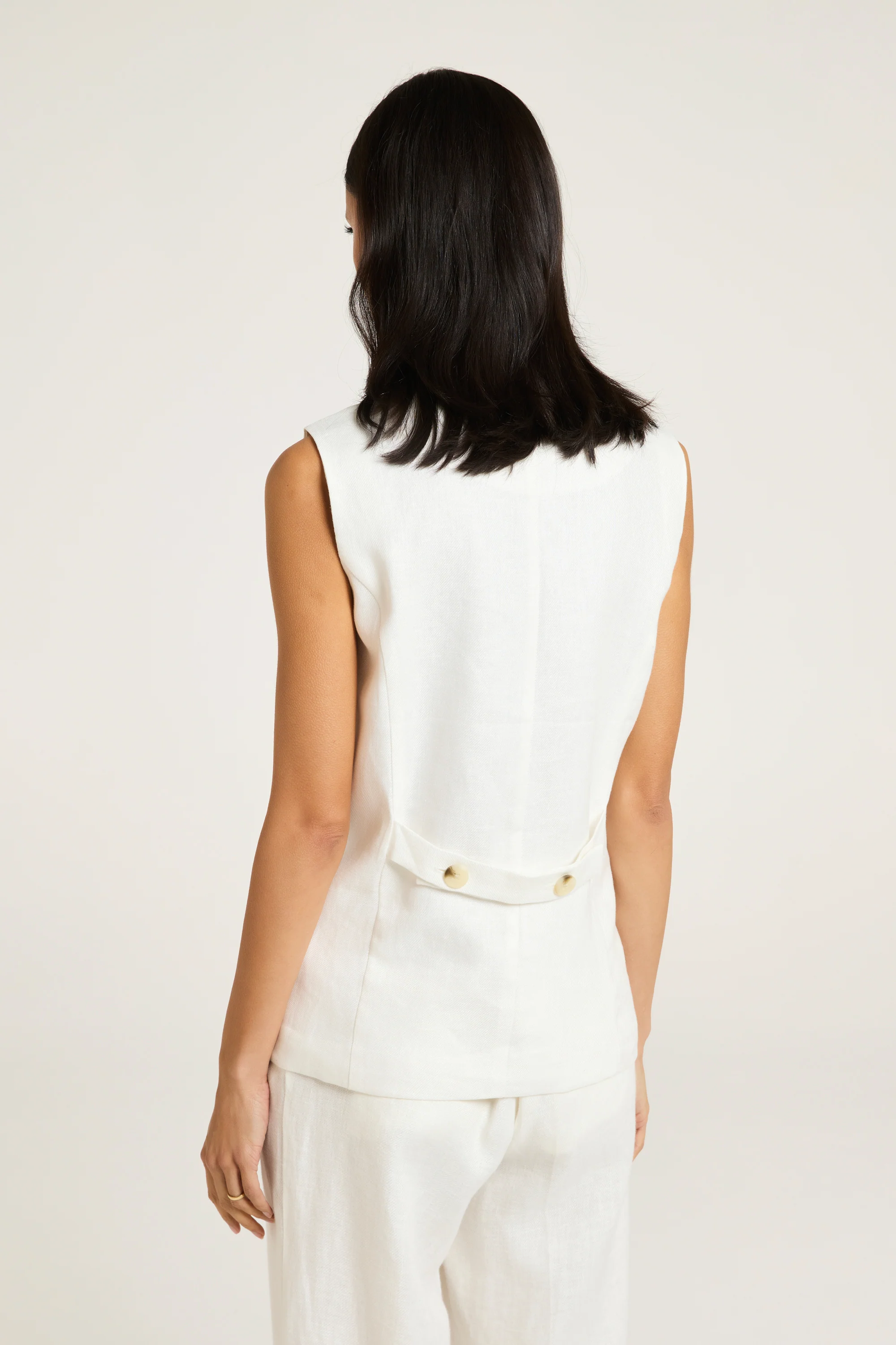 Julia Vest - Image 5