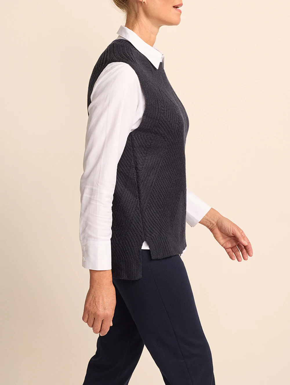 Liora Knit Vest - Image 3