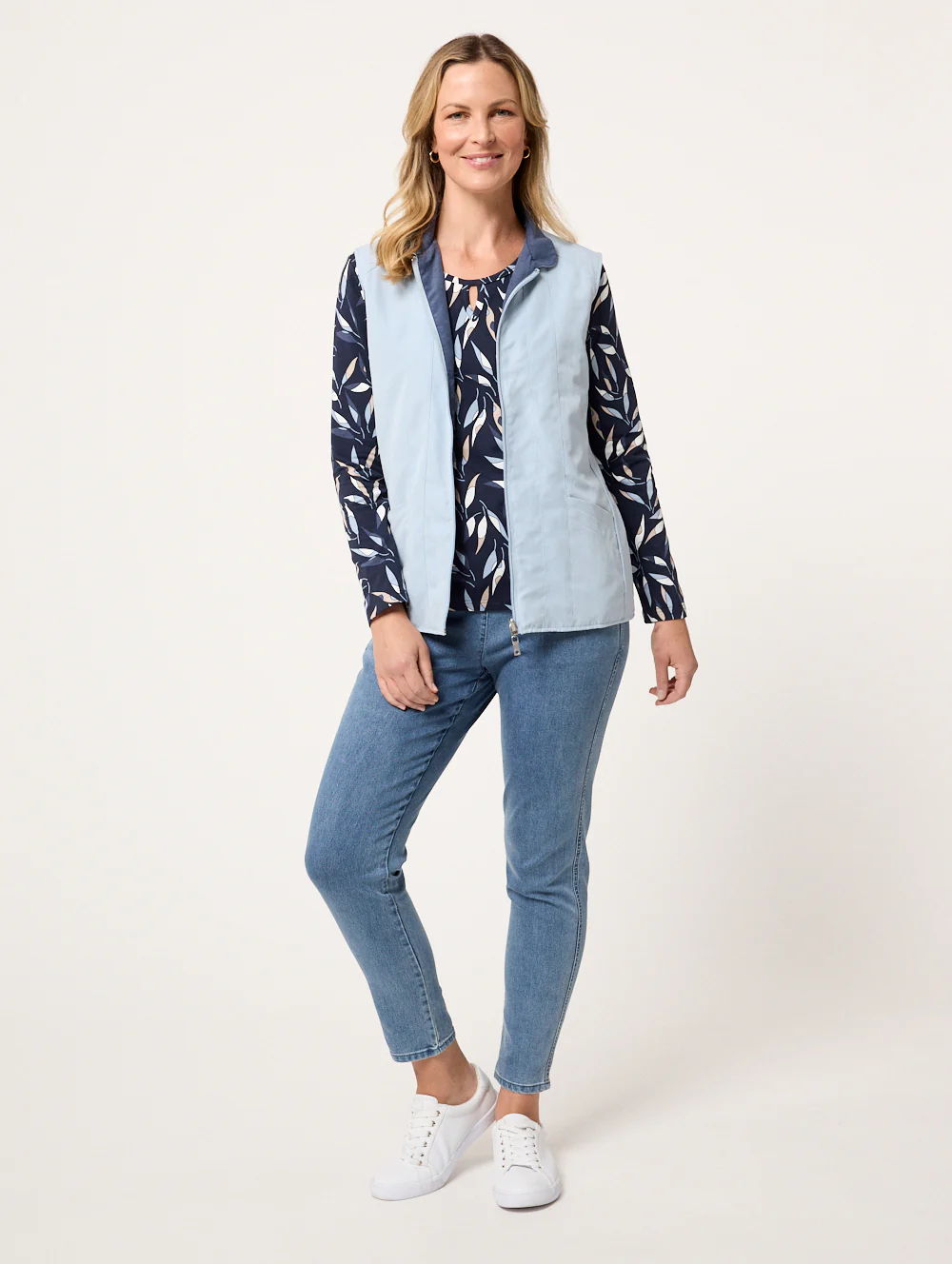Microfibre Reversible Vest - Image 4