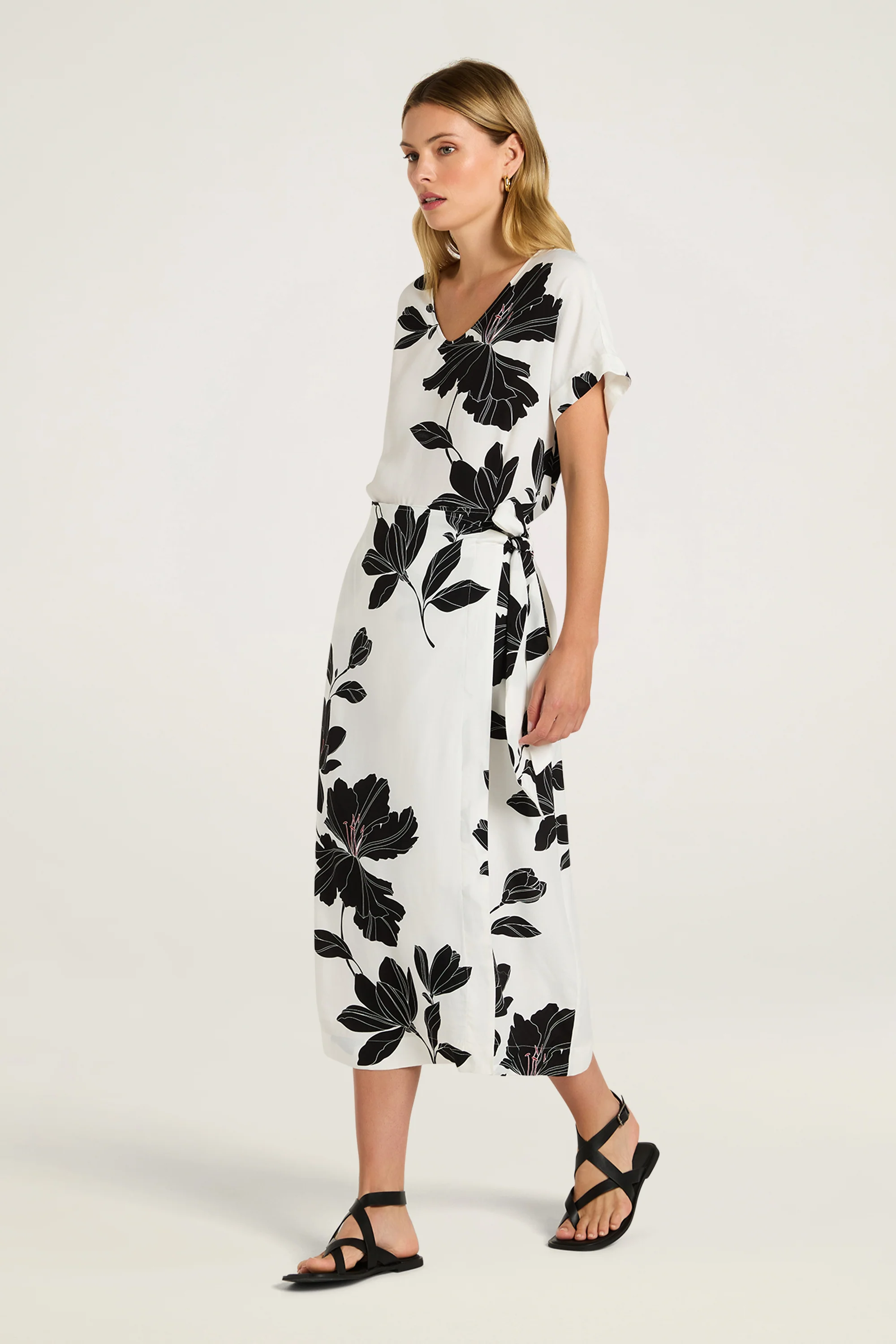 Midnight Floral Top - Image 4