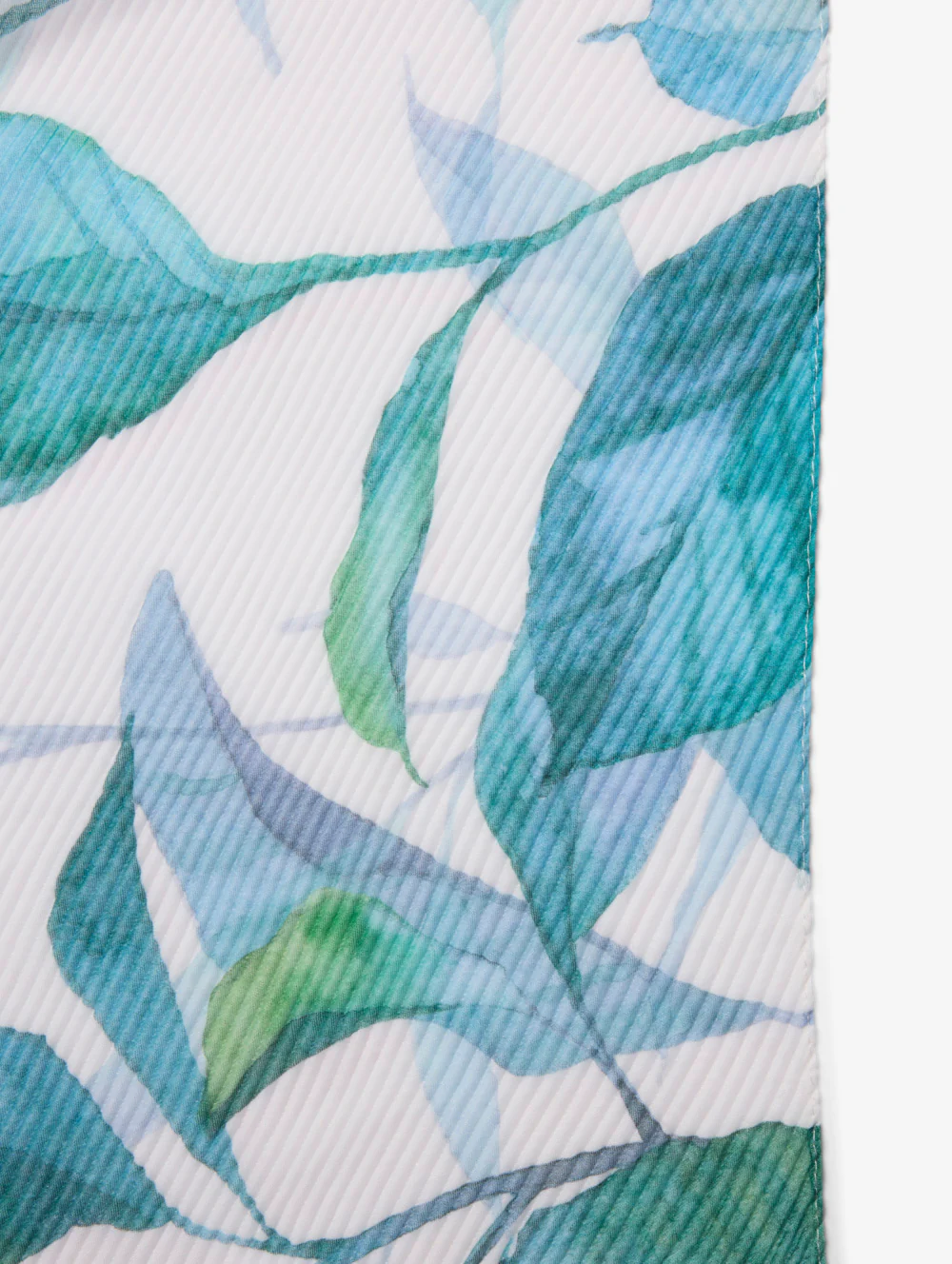 Pleated Leaf Scarf - Image 2