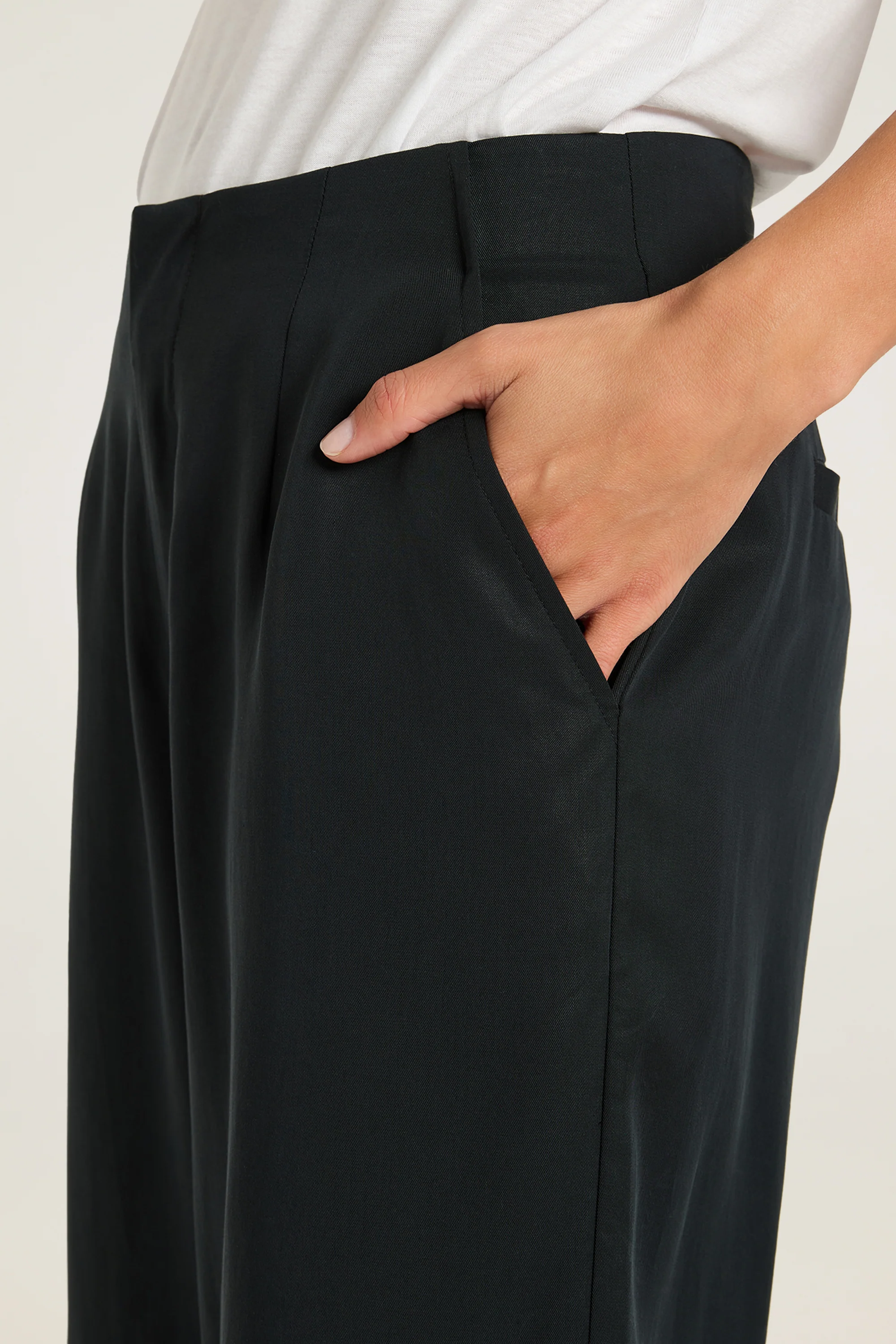 Saintly Pant - Image 2