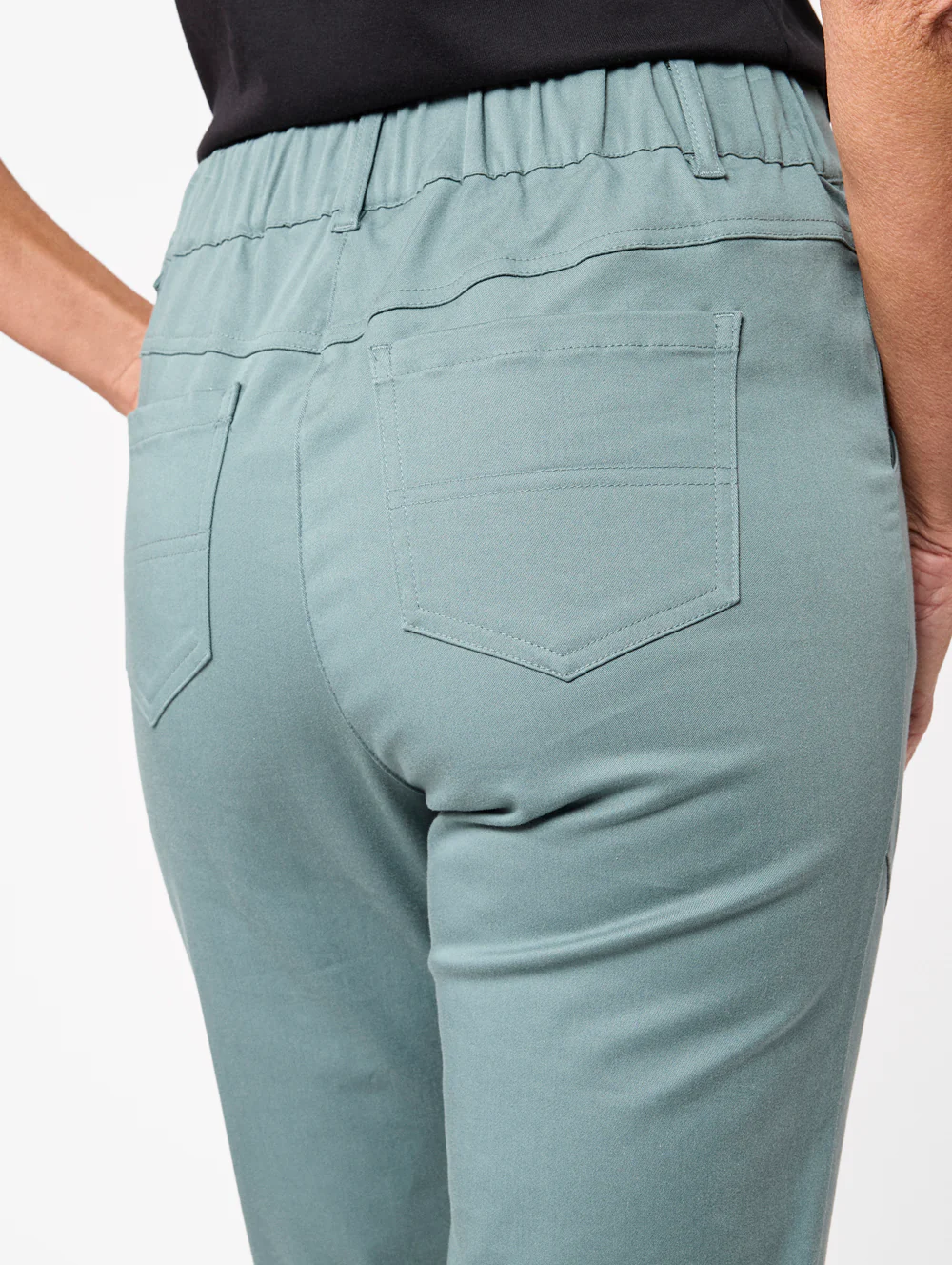 Taren 3/4 Length Pant - Image 3