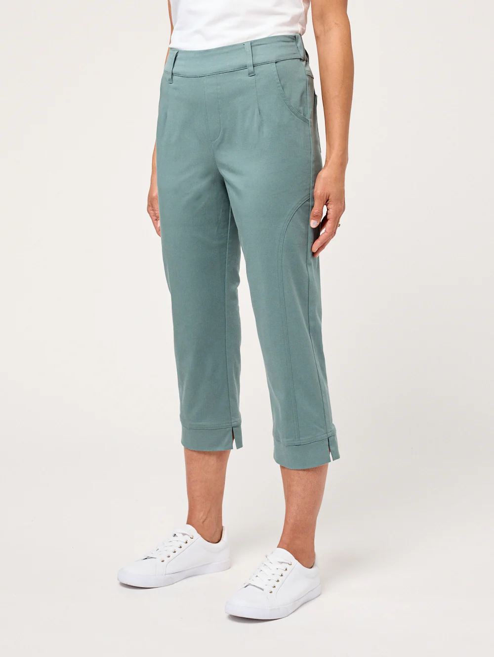 Taren 3/4 Pant - Image 3
